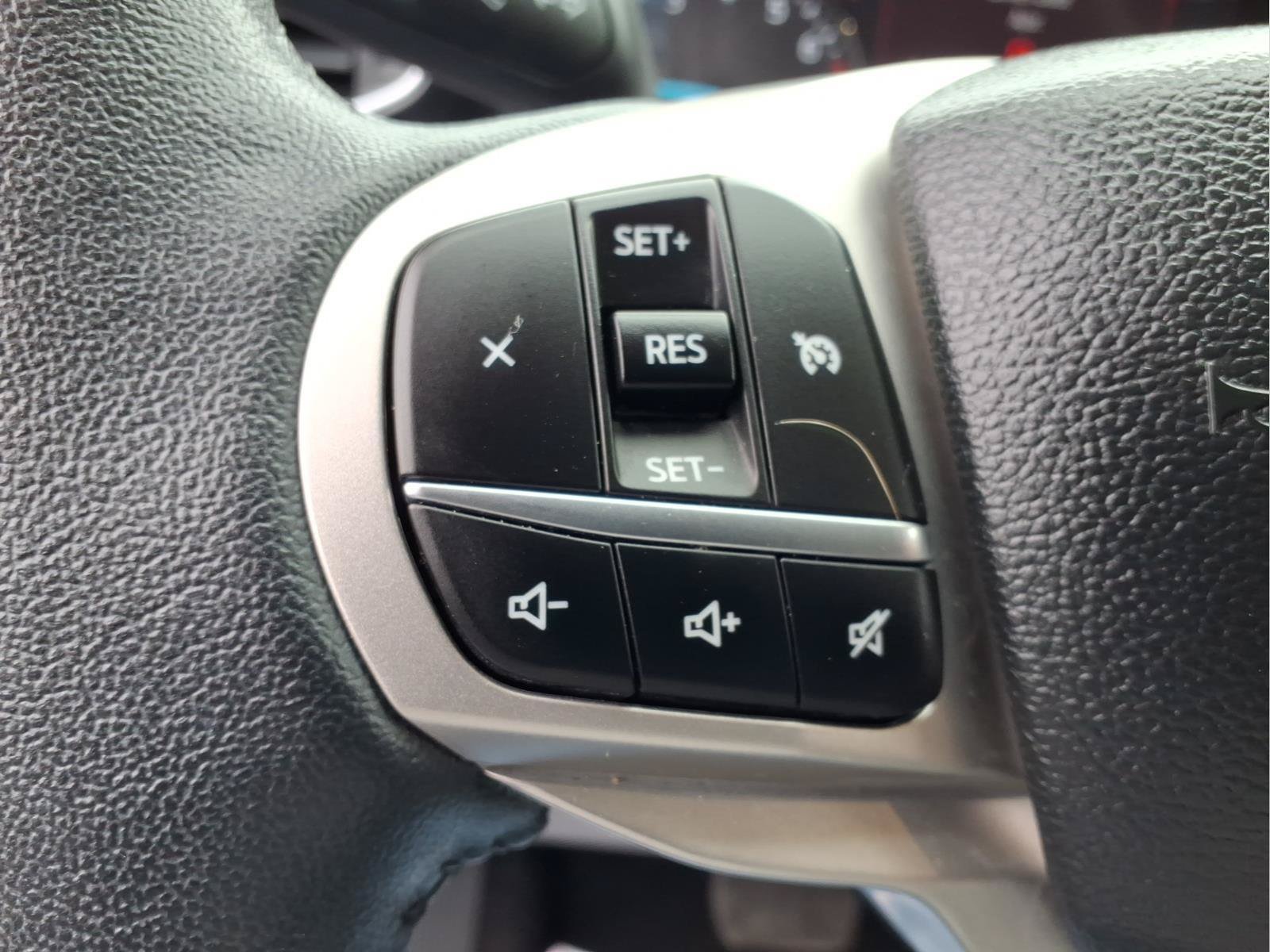 Used 2023 Ford Explorer XLT w/ Equipment Group 202A AWD/4WD image 19