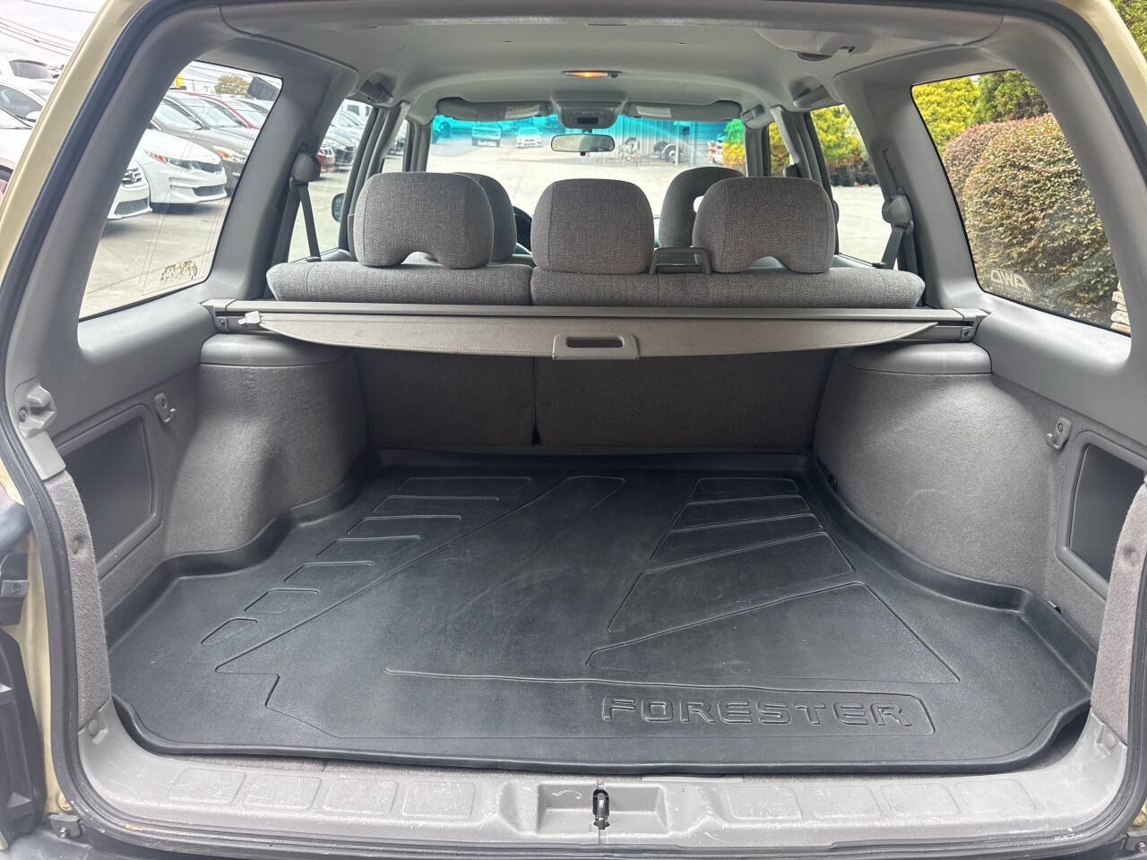 Used 2001 Subaru Forester L AWD/4WD image 13