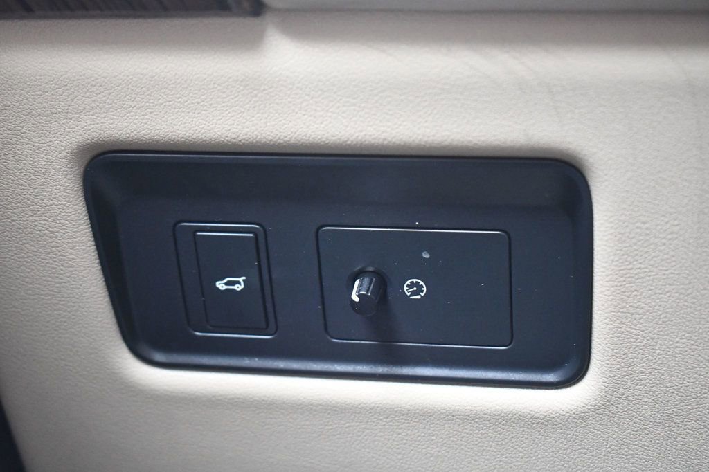 Used 2018 Land Rover Range Rover HSE image 37