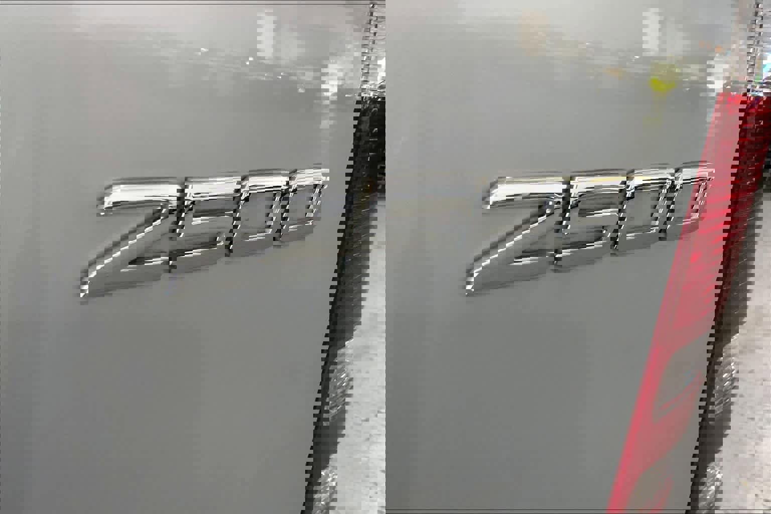 Used 2017 Mercedes-Benz Sprinter 2500 image 7