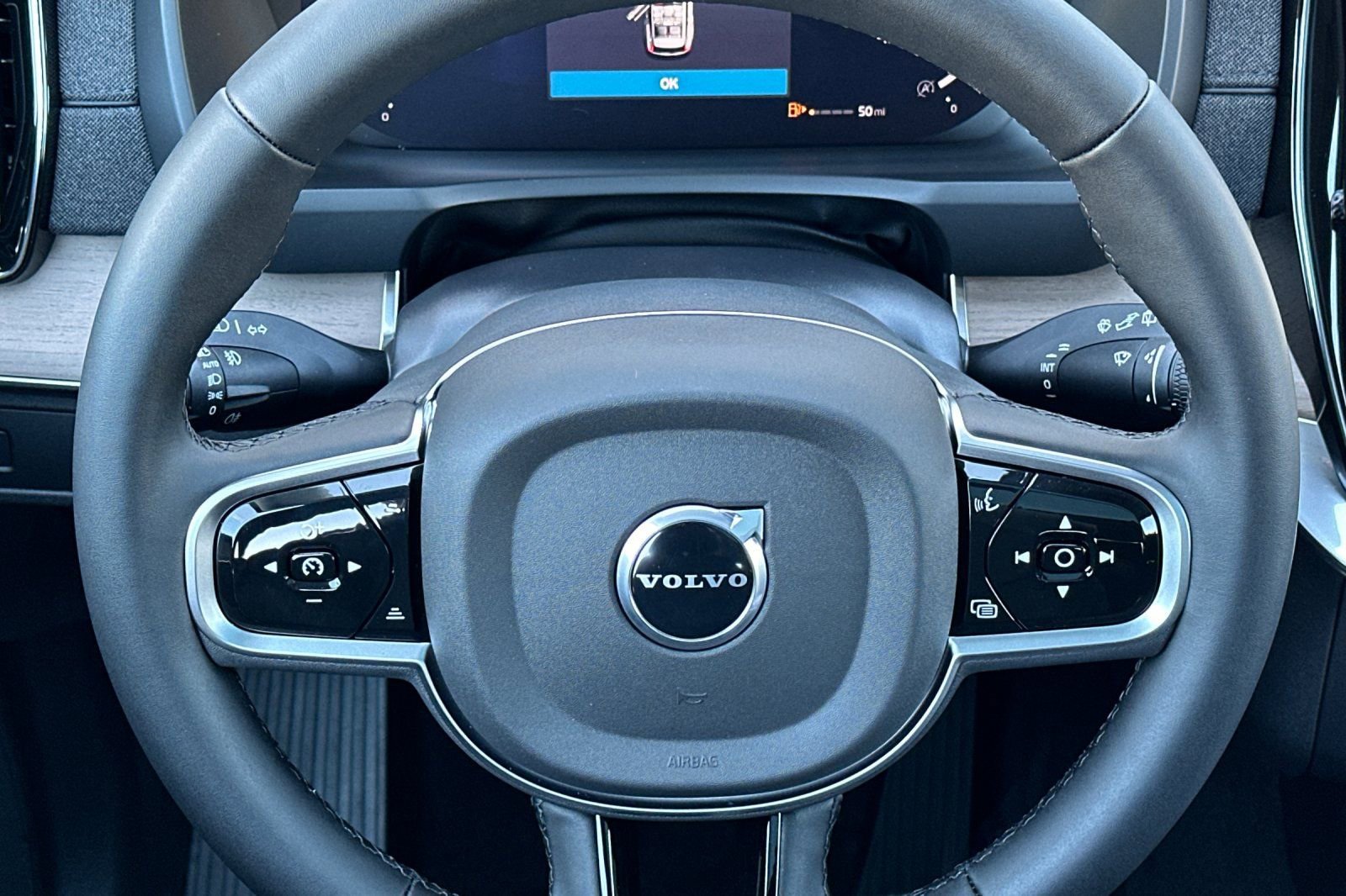 New 2026 Volvo XC90 B6 Plus w/ Protection Package image 26