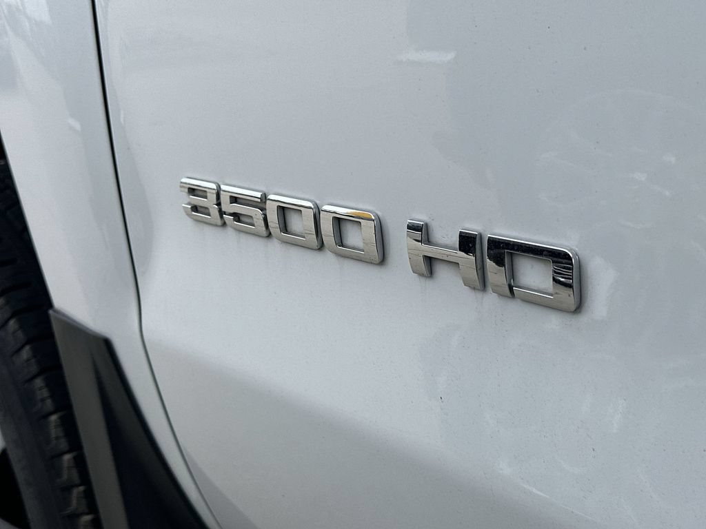Used 2018 Chevrolet Silverado 3500 W/T w/ WT Convenience Package AWD/4WD image 33