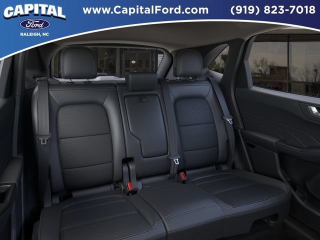New 2025 Ford Escape SE FWD image 11