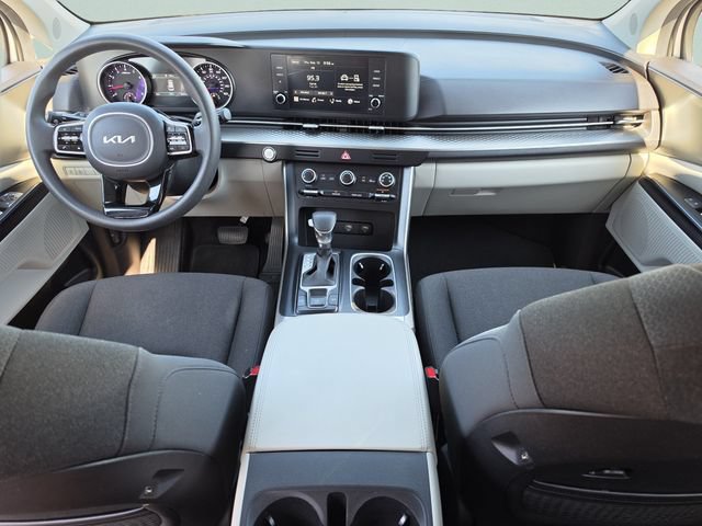 Used 2023 Kia Carnival LX FWD image 22