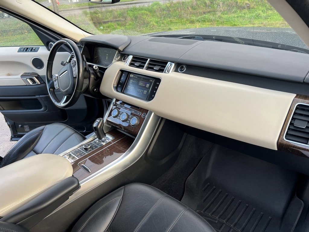 Used 2016 Land Rover Range Rover Sport Supercharged image 42