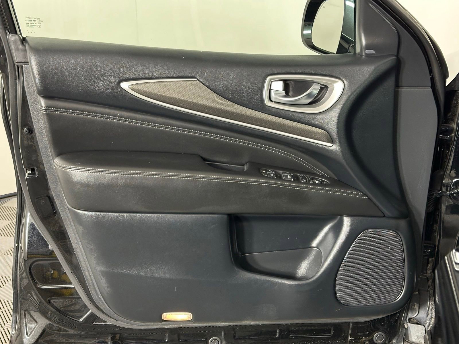 Used 2019 INFINITI QX60 Pure AWD/4WD image 38