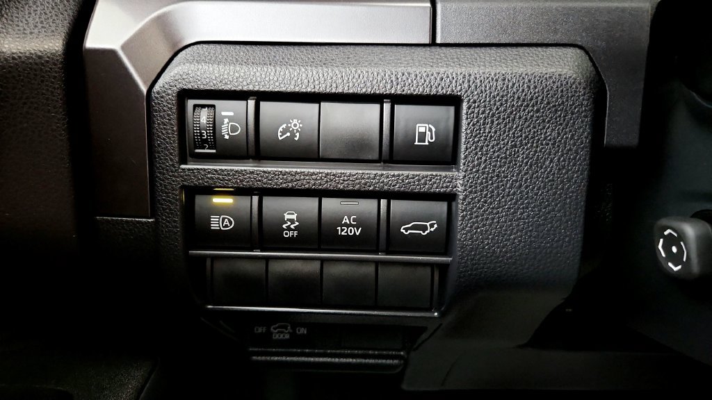 Certified 2025 Toyota 4Runner TRD Off-Road Premium w/ Tow Technology Package AWD/4WD image 31