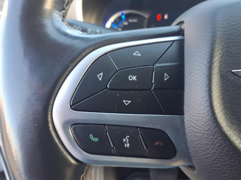 Used 2021 Chrysler Pacifica Touring-L image 19