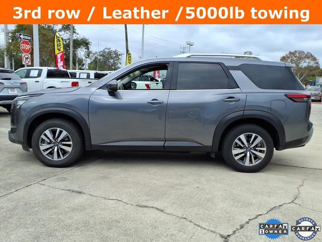 Certified 2025 Nissan Pathfinder SL image 17