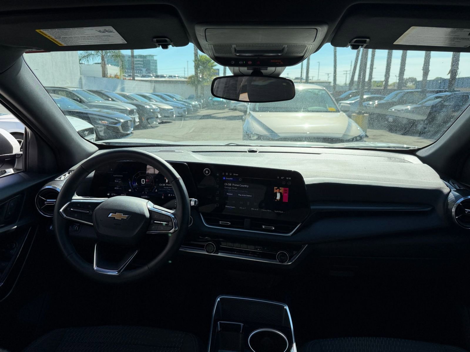 Used 2025 Chevrolet Equinox LT image 32