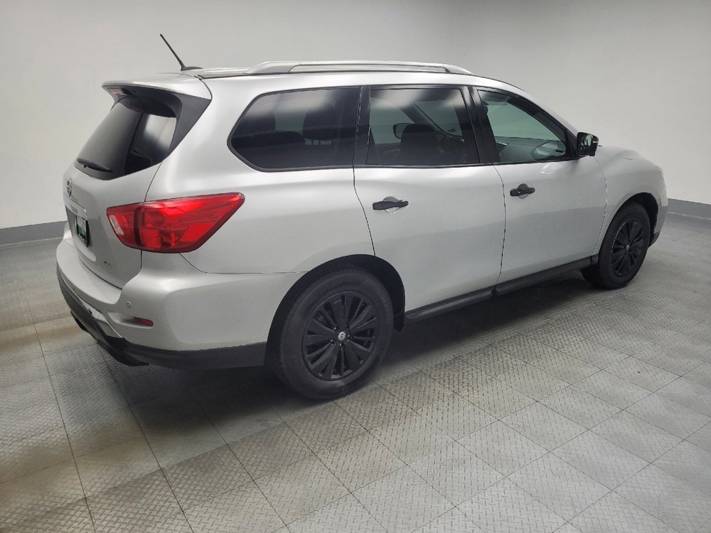 Used 2018 Nissan Pathfinder SL image 10