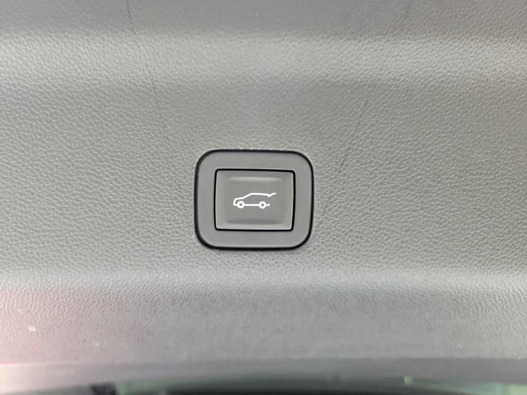 Certified 2025 Cadillac Escalade Sport w/ Touring Package image 9