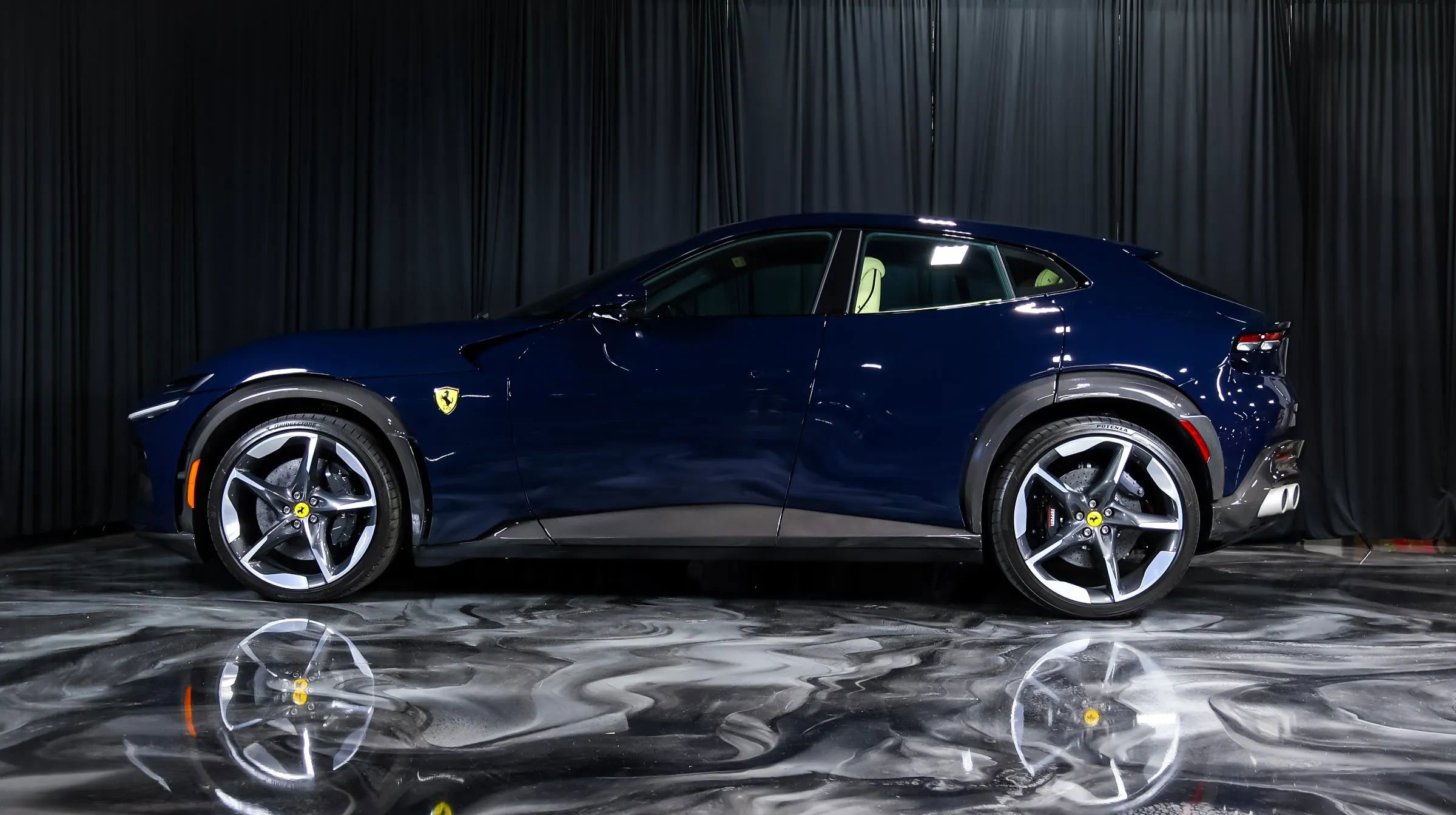 Used 2026 Ferrari Purosangue AWD/4WD image 9