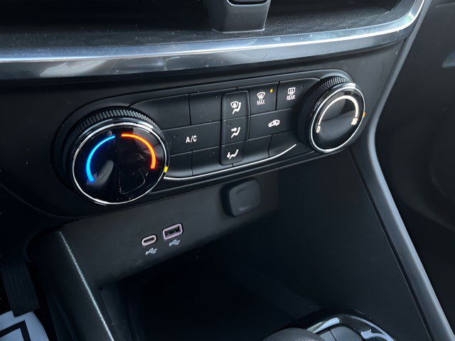 Certified 2024 Buick Encore GX Preferred image 16