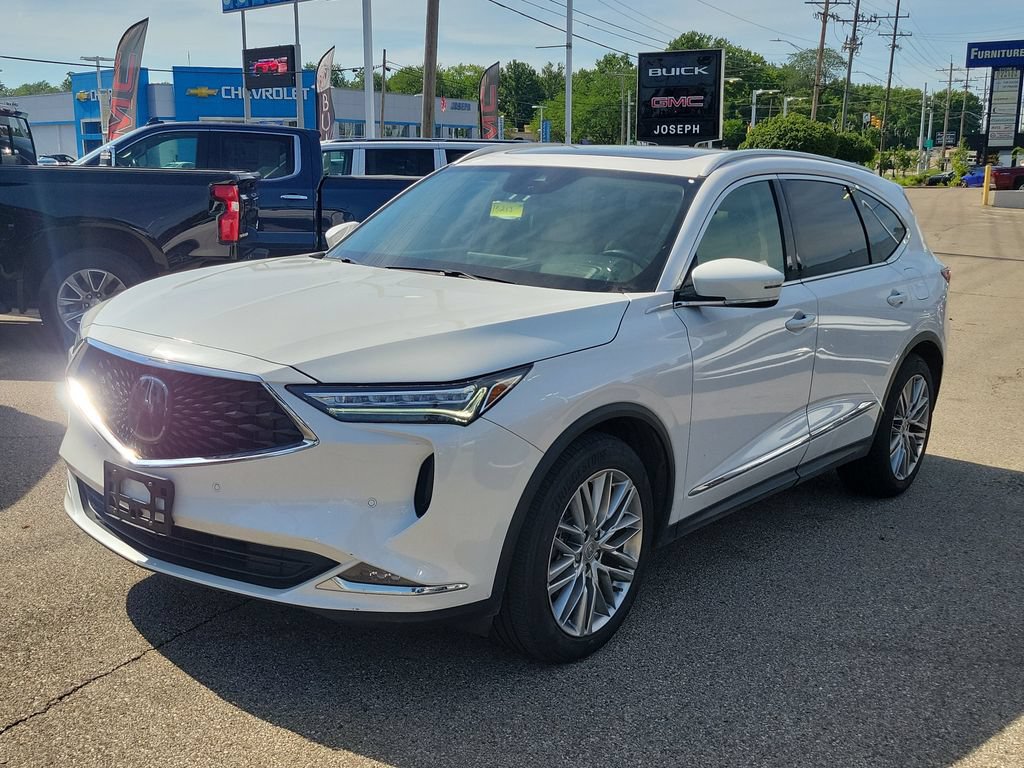Used 2023 Acura MDX SH-AWD w/ Advance Package image 2