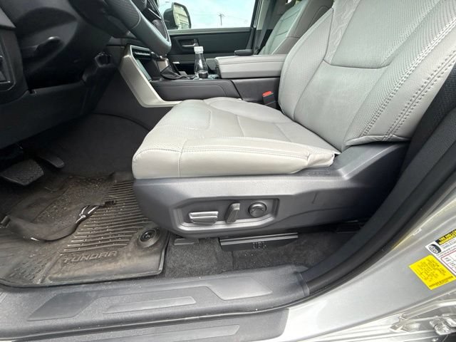 Used 2024 Toyota Tundra Limited AWD/4WD image 16