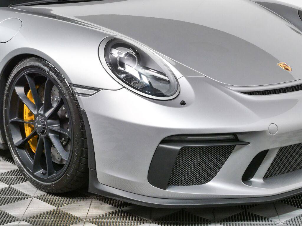 Used 2018 Porsche 911 GT3 RWD image 31