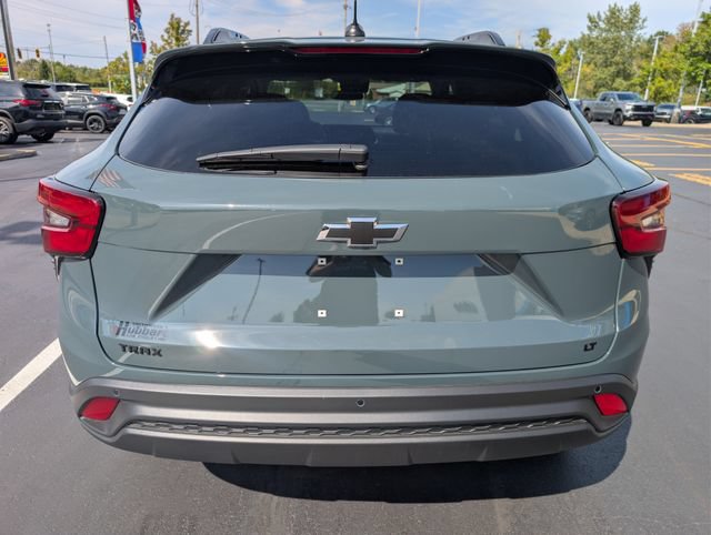 Used 2026 Chevrolet Trax LT w/ Driver Confidence Package FWD image 4