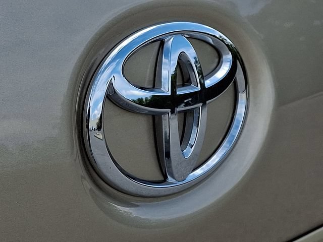 Used 2013 Toyota Sienna LE w/ Towing Pkg FWD image 30