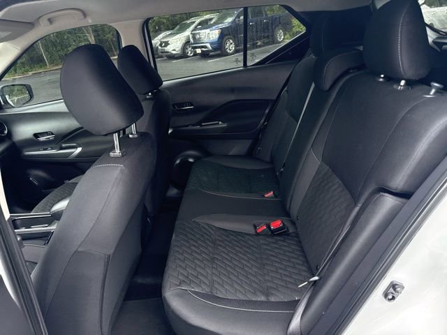Used 2024 Nissan Kicks SV w/ Interior Electronics Package FWD image 15