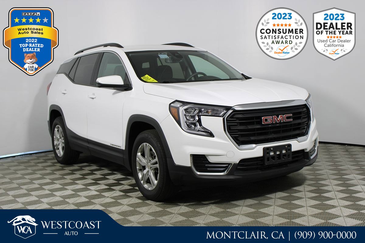 Used 2023 GMC Terrain SLE w/ Driver Convenience Package image 1