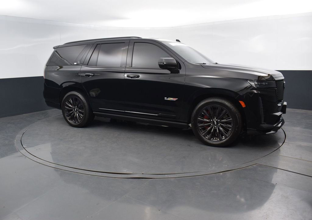 Used 2024 Cadillac Escalade V w/ LPO, ONYX Package image 7