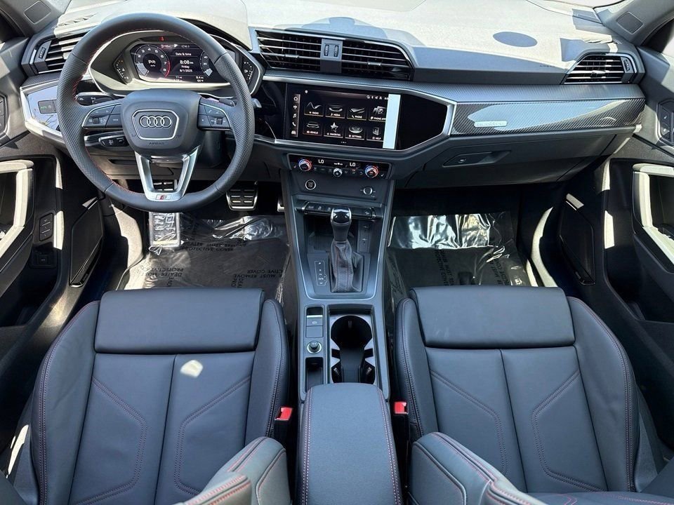 Certified 2025 Audi Q3 2.0T Premium Plus w/ Premium Plus Package image 13