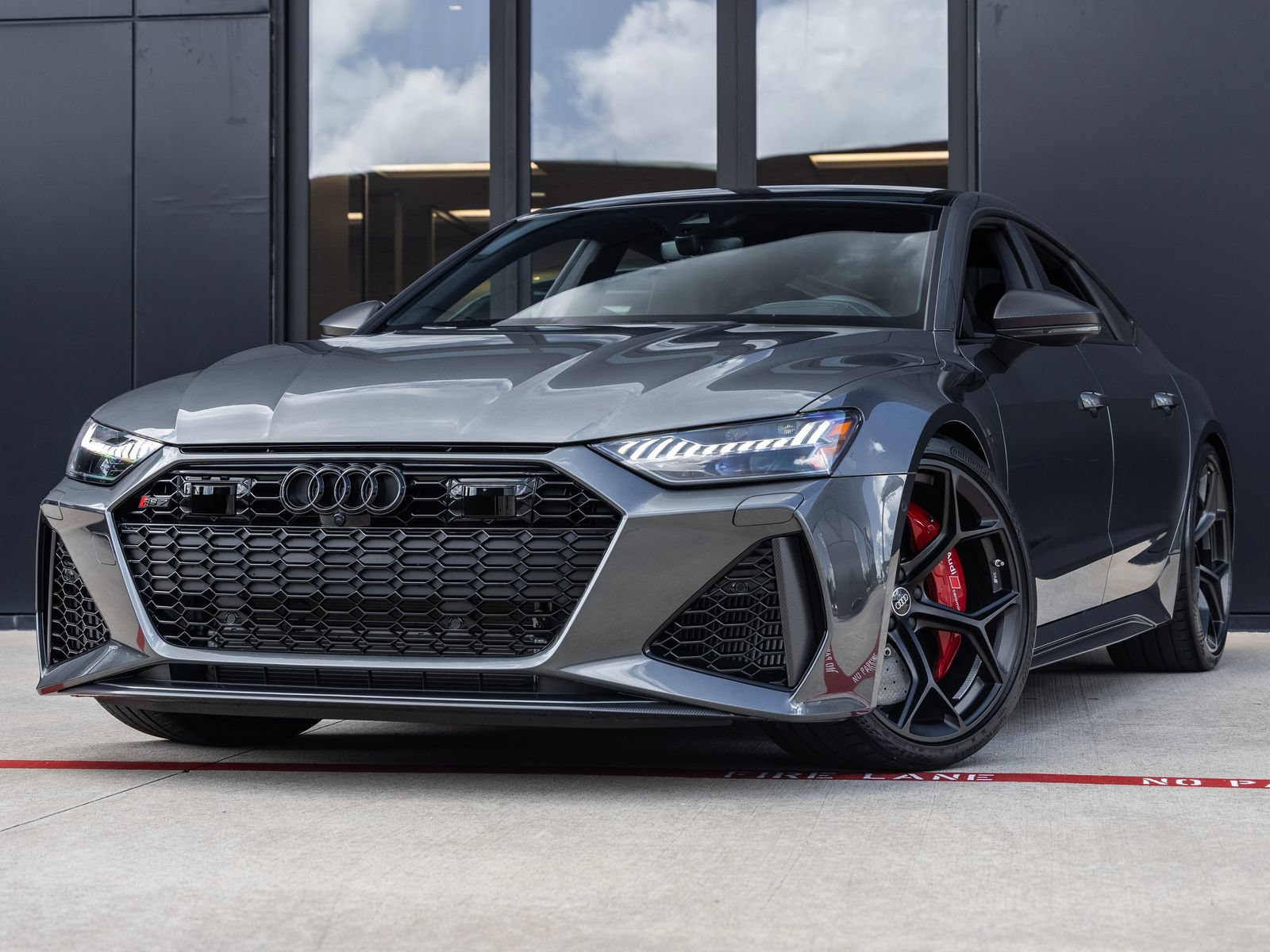 Used 2026 Audi RS 7 Performance AWD/4WD image 1