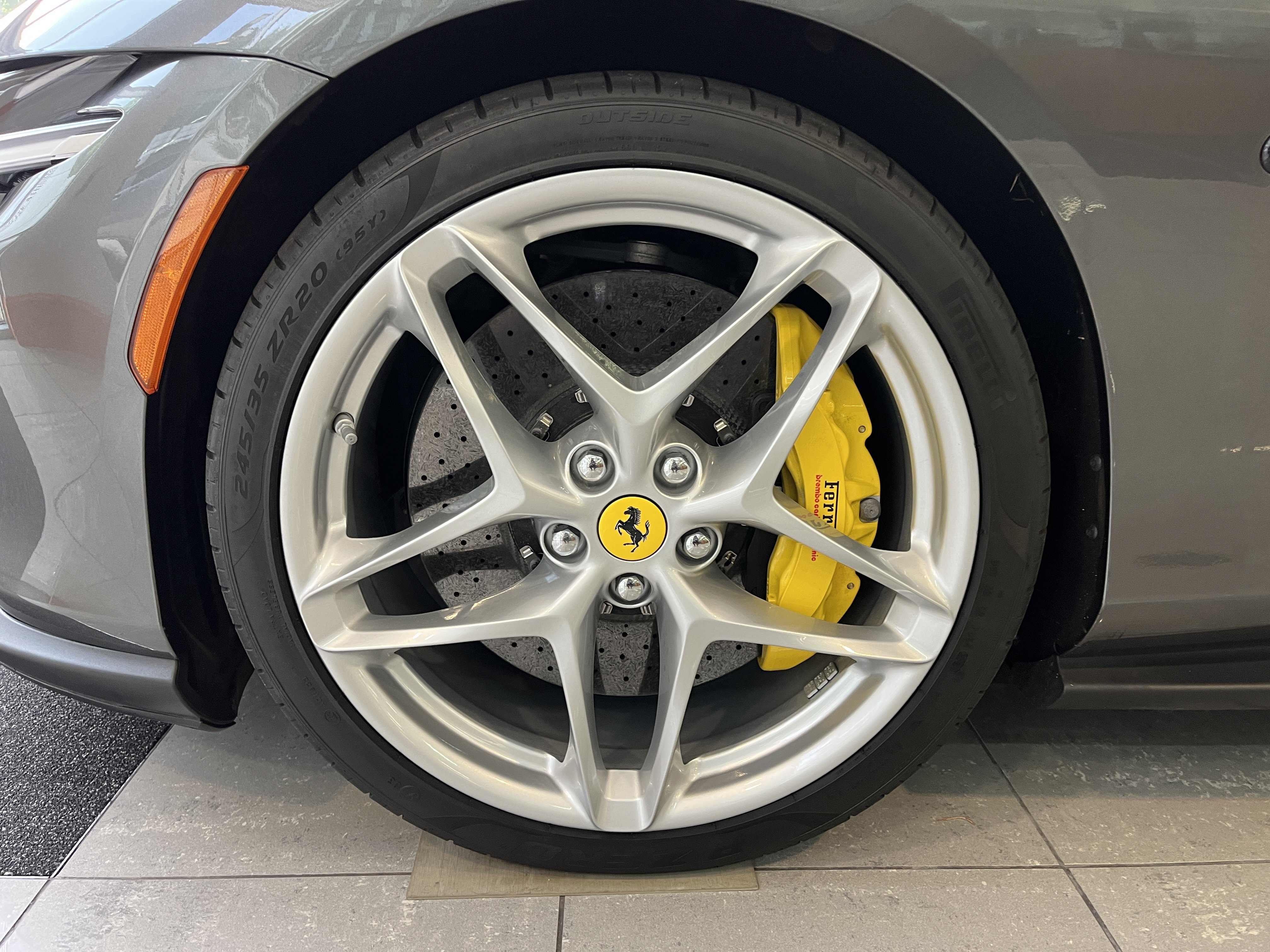 Used 2022 Ferrari Roma RWD image 14
