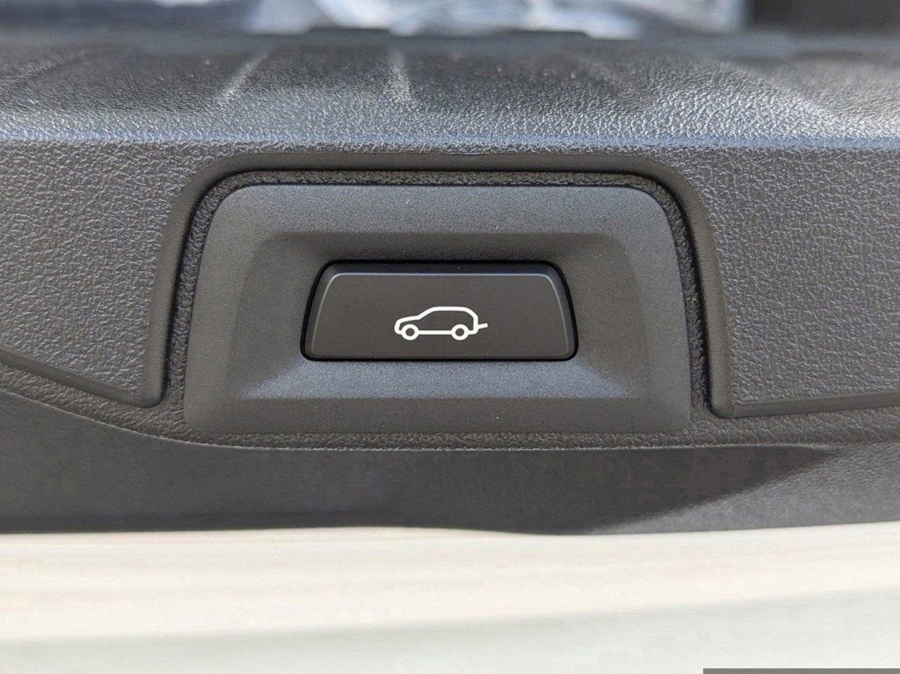 New 2026 BMW X5 M Competition w/ Executive Package image 12