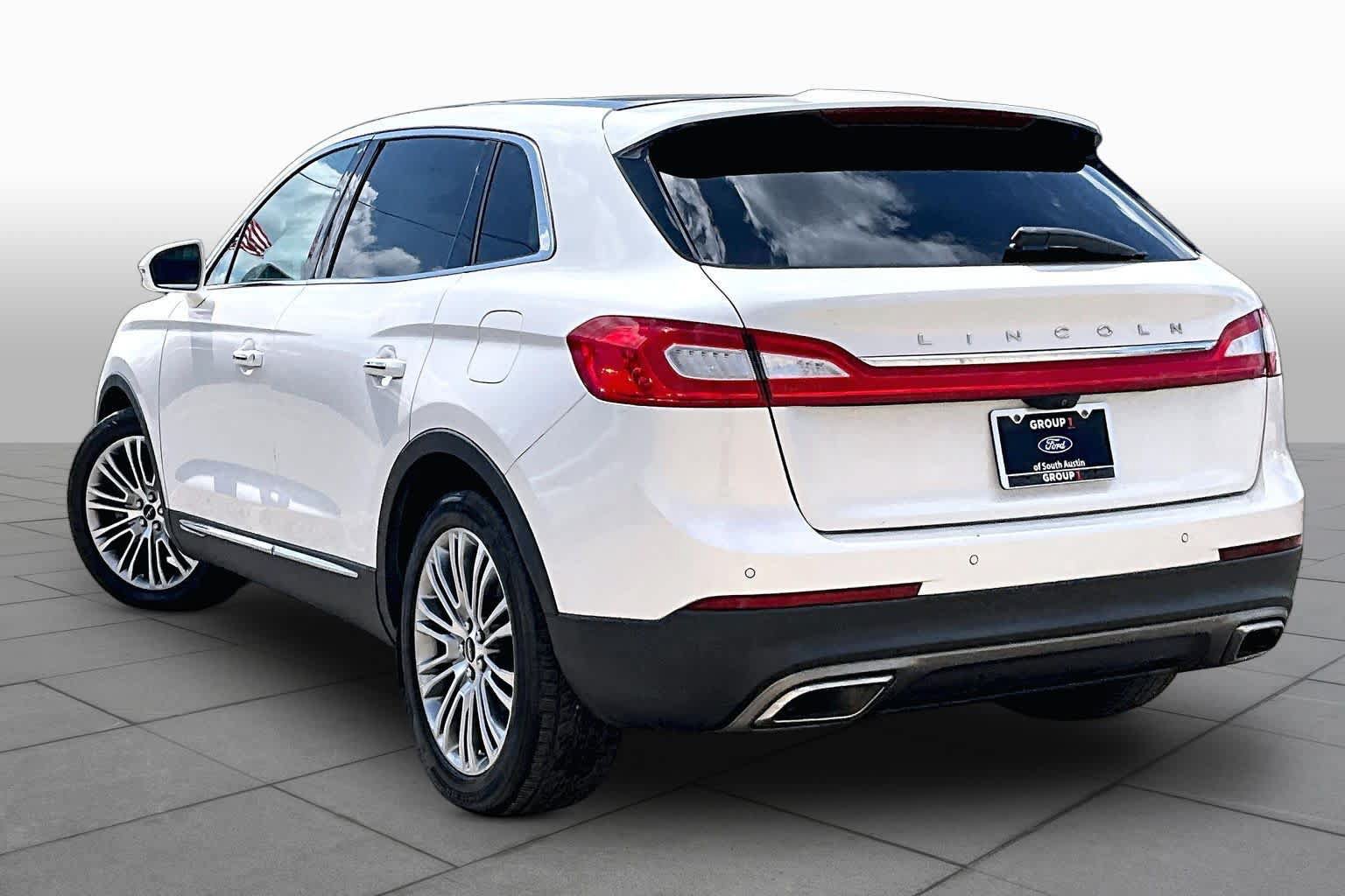 Used 2016 Lincoln MKX Reserve FWD image 12
