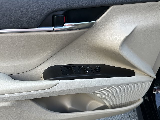 Used 2023 Toyota Camry LE FWD image 22