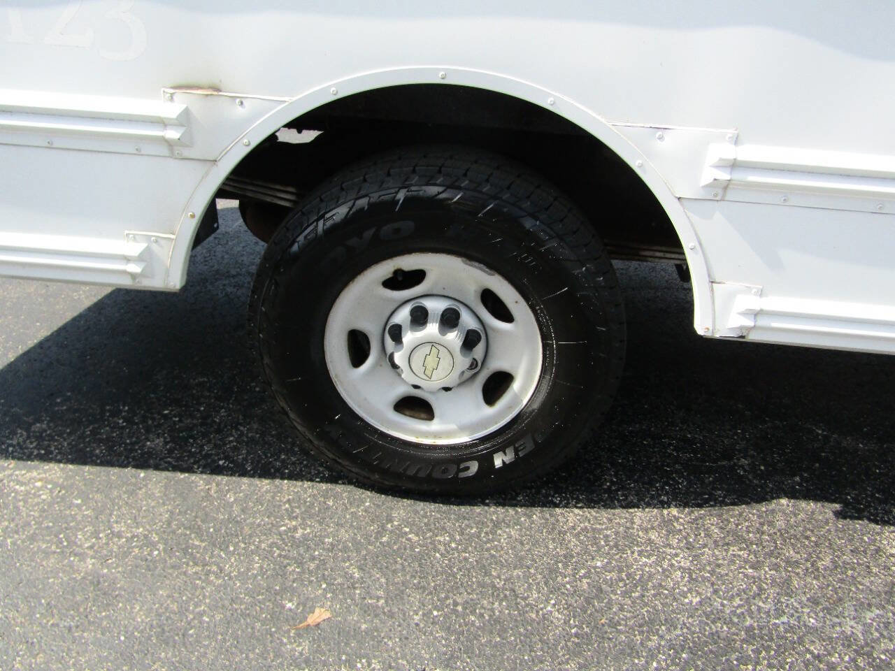 Used 2006 Chevrolet Express 3500 w/ School Bus Package image 19