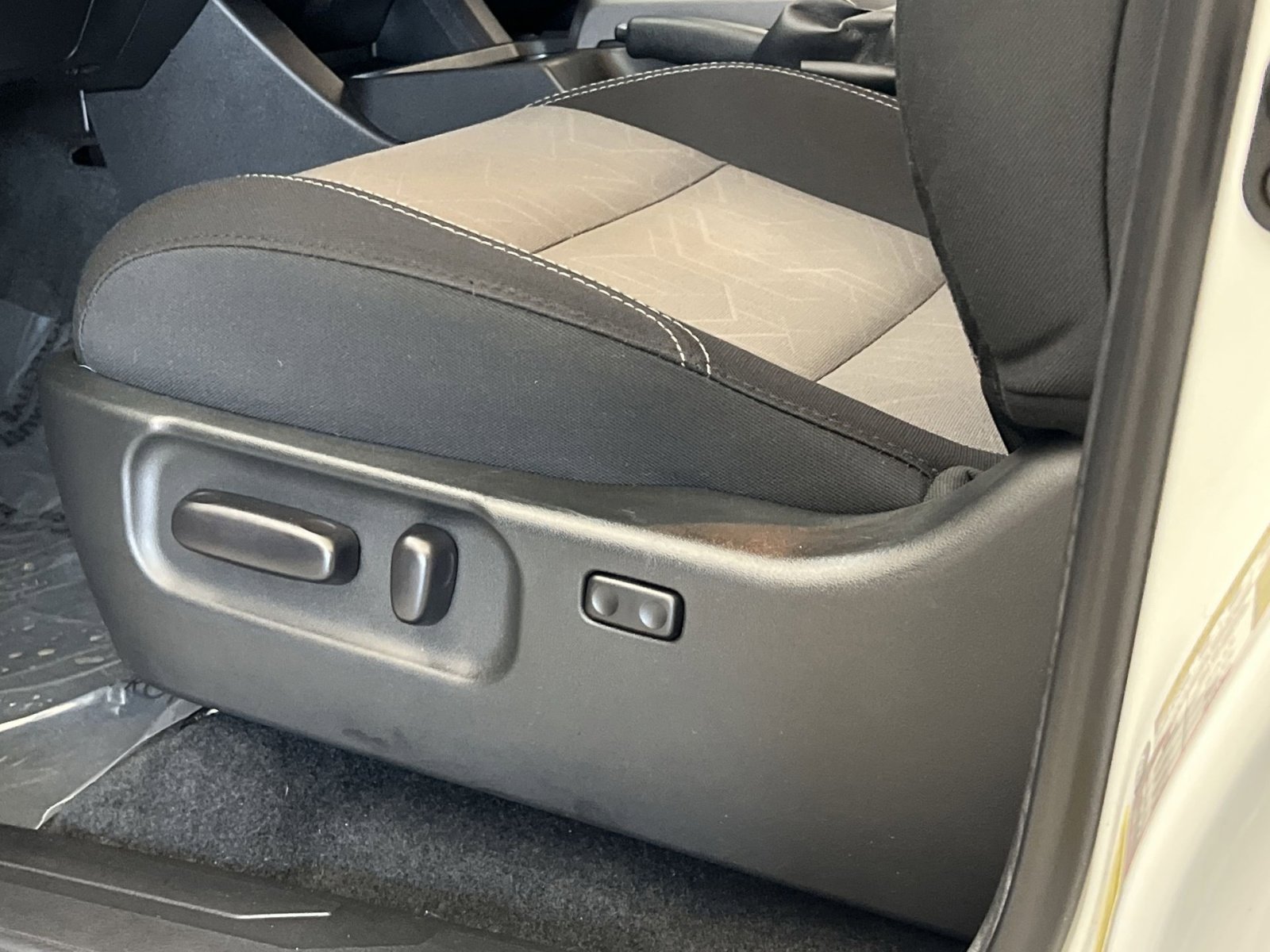 Used 2023 Toyota Tacoma TRD Sport image 12