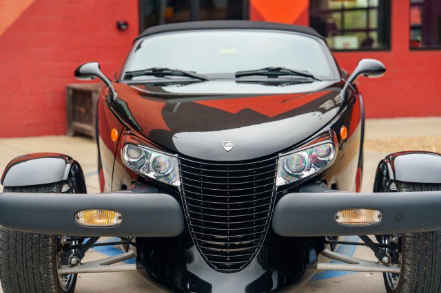 Used 2000 Plymouth Prowler image 22