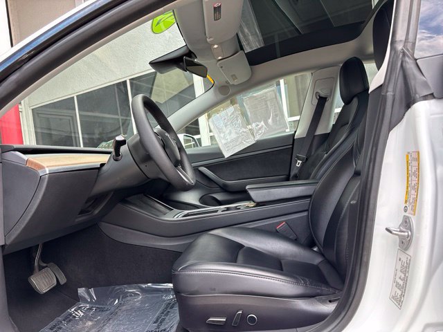 Used 2021 Tesla Model 3 Standard Range Plus RWD image 11