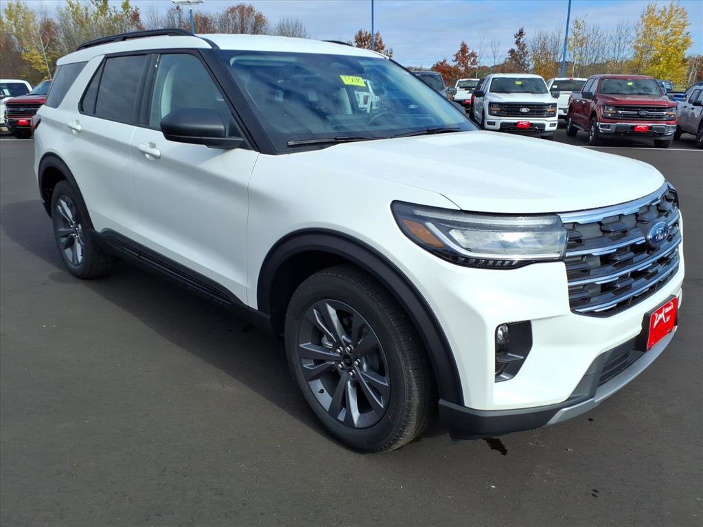 New 2026 Ford Explorer Active image 4