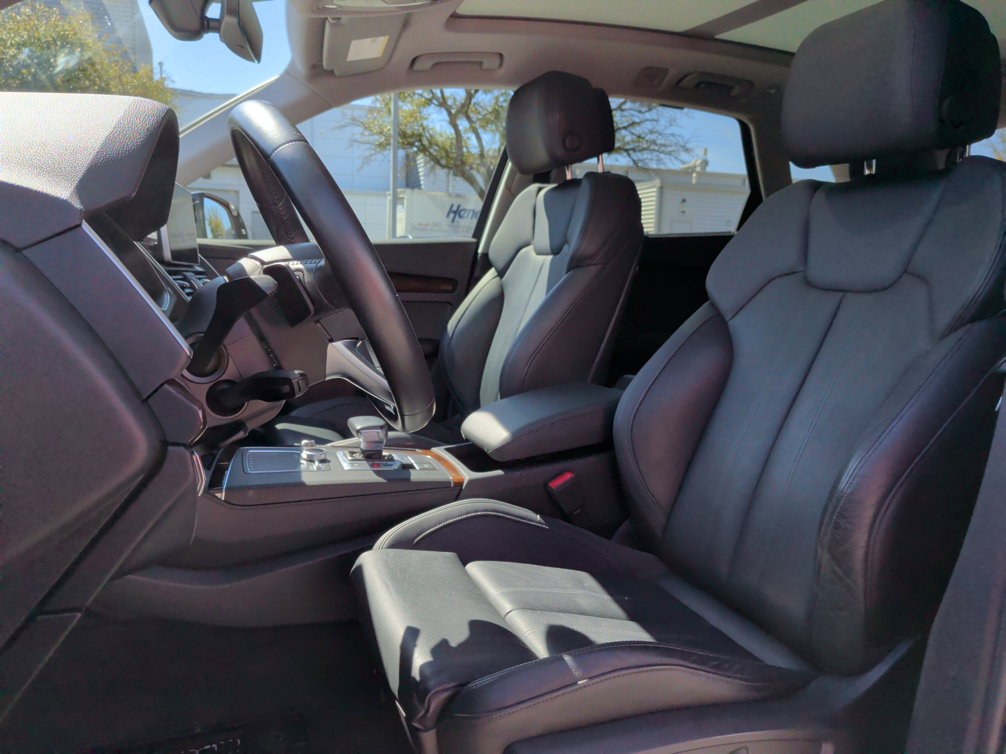 Used 2018 Audi Q5 2.0T Premium Plus w/ Premium Plus Package image 16