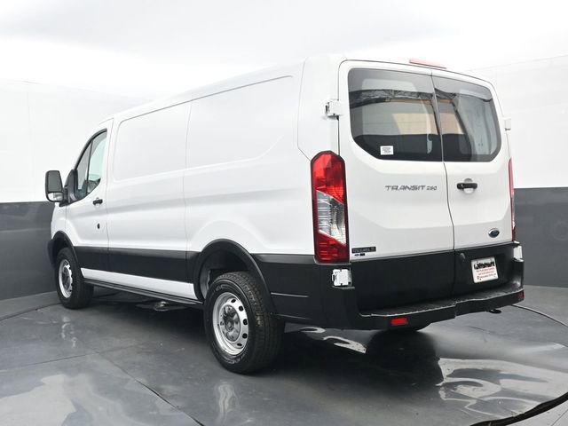 Used 2019 Ford Transit 250 130 Low Roof image 3