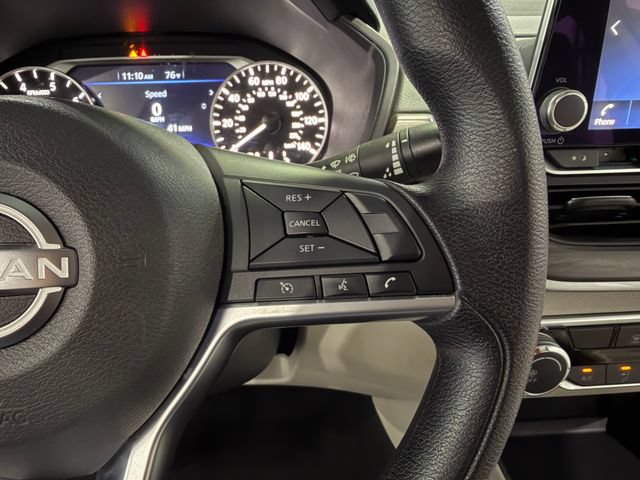 Used 2025 Nissan Altima 2.5 SV FWD image 18