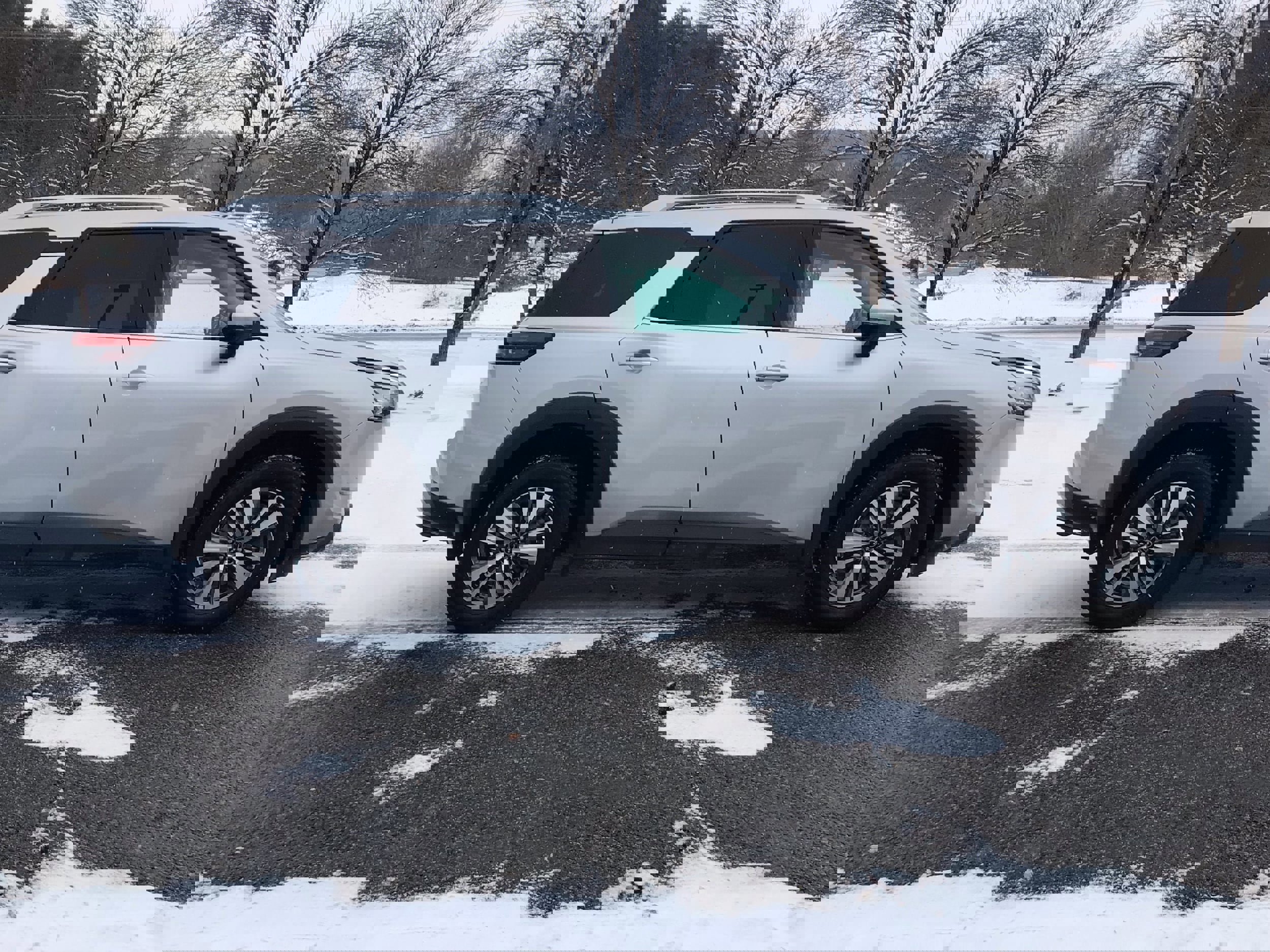 Used 2022 Nissan Pathfinder SL image 8