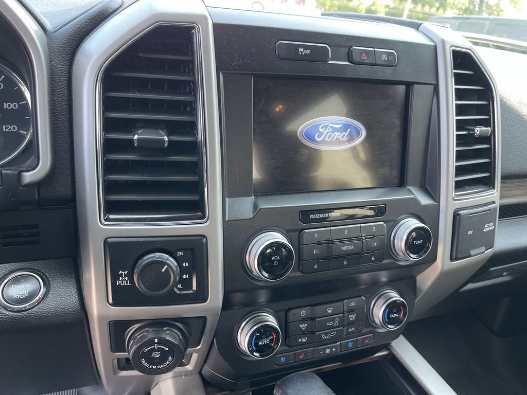 Used 2019 Ford F150 Lariat w/ Equipment Group 502A Luxury AWD/4WD image 7