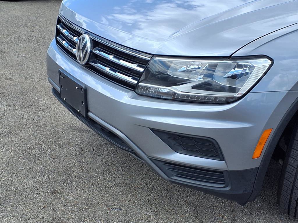 Used 2020 Volkswagen Tiguan SE image 20