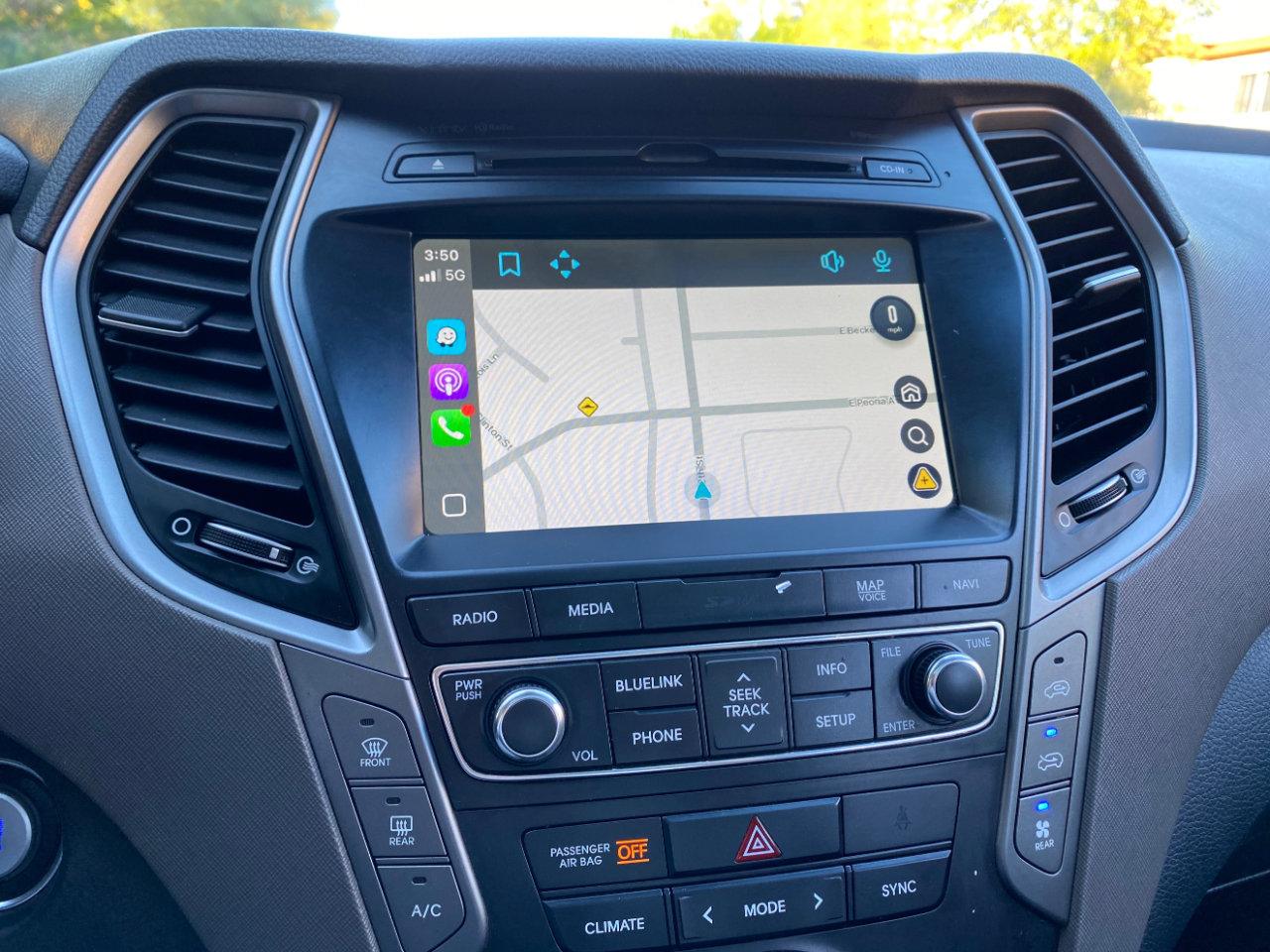 Used 2017 Hyundai Santa Fe SE Ultimate 3.3L Auto w/ SE Ultimate Tech Package 03 image 76