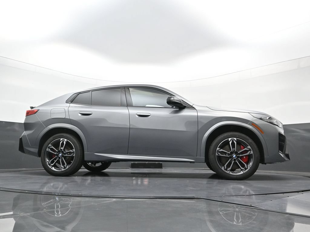 New 2026 BMW X2 xDrive28i w/ Technology Package AWD/4WD image 28