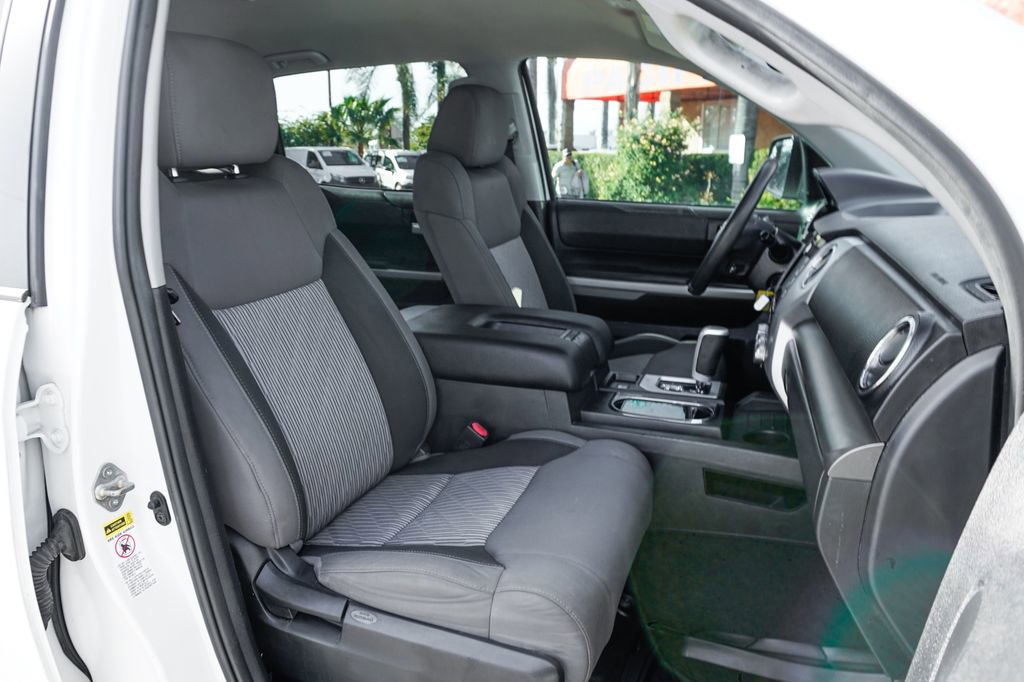 Used 2017 Toyota Tundra SR5 w/ SR5 Upgrade Package image 34