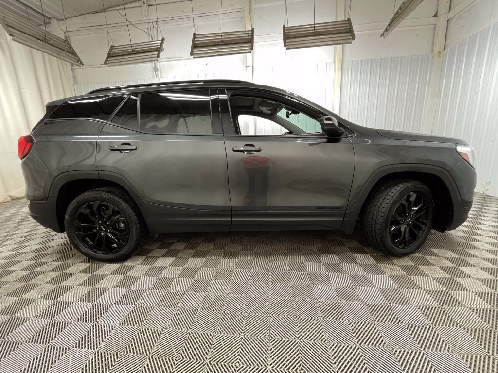 Used 2021 GMC Terrain SLT w/ Elevation Edition AWD/4WD image 21