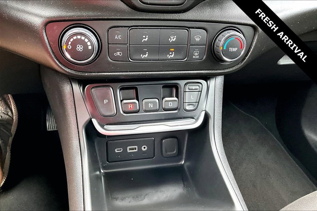 Used 2021 GMC Terrain SLE FWD image 15
