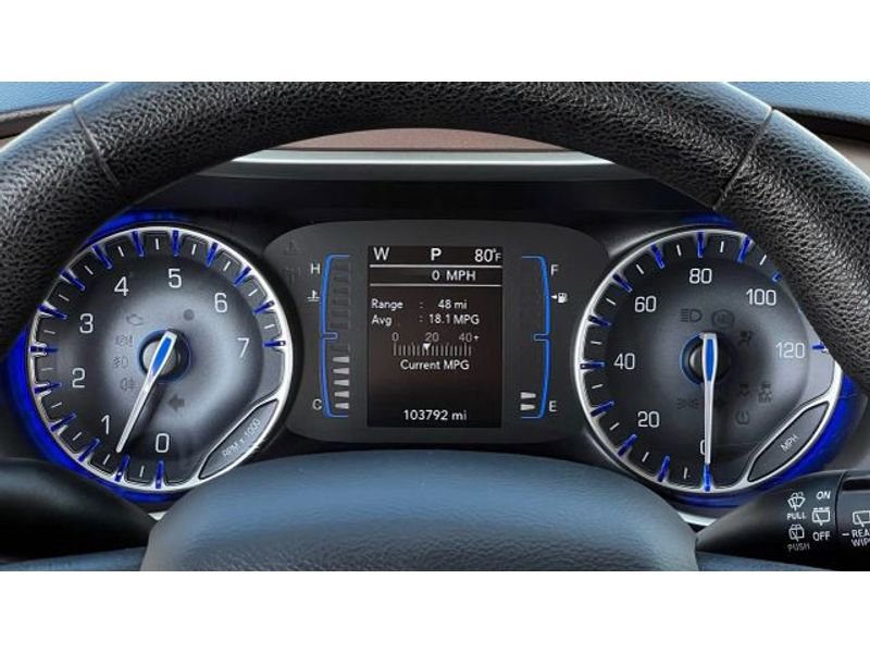 Used 2020 Chrysler Voyager Lxi image 35