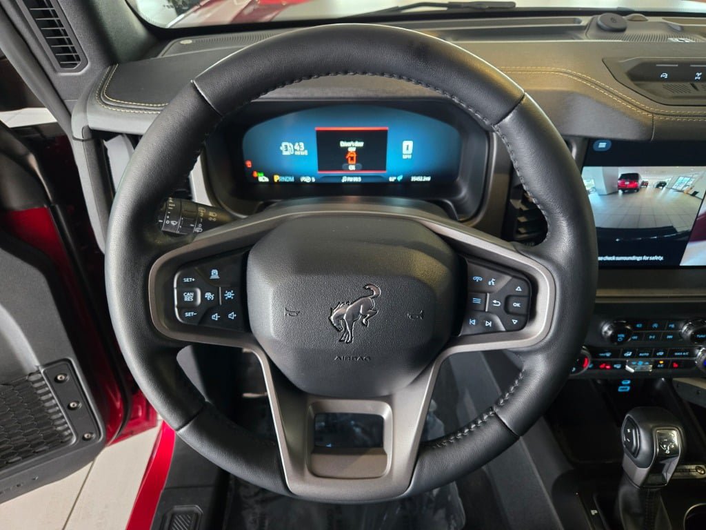 Used 2025 Ford Bronco Badlands AWD/4WD image 34